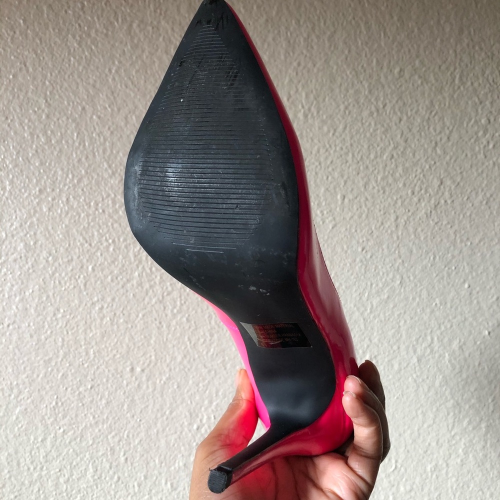 Heels - Picture 3 of 5